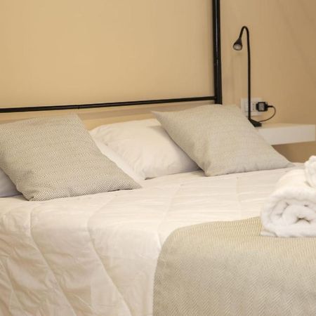 Quinto Apartments Бари Экстерьер фото